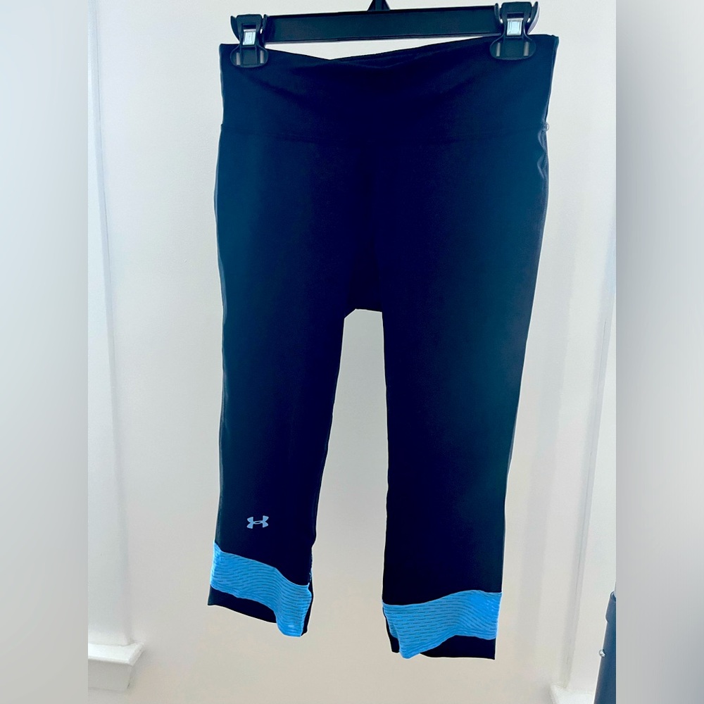 Under Armour Black Cropped Leggings with Blue Accents. Size small